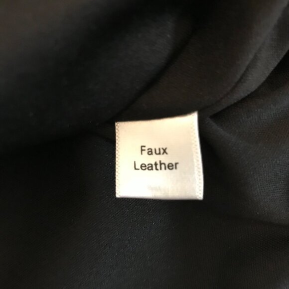 Carmen Marc Valvo Women's Faux Leather Black Cutout Shift Dress Size 6 Gothic - Picture 13 of 15